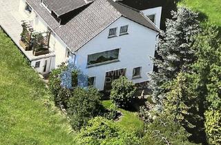 Einfamilienhaus kaufen in 34474 Diemelstadt, Freistehendes Einfamilienhaus mit Potenzial-gepflegt, aber renovierungsbedürftig in Diemelstadt-Wrex