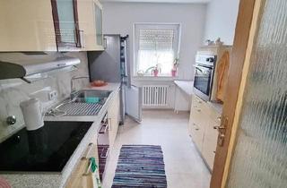 Wohnung kaufen in 97421 Schweinfurt, Schweinfurt - Provisionsfrei- Zentrale 3 ZW mit Balkon und Garage in SW