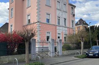 Wohnung kaufen in 64579 Gernsheim, Riesige 5 Zimmerwohnung mit Freisitz in historischem Gebäude