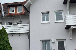 Wohnung mieten in Hauptstraße 18, 63654 Büdingen, Frisch sanierte und stilvolle 2-Zimmer-DG-Wohnung mit Einbauküche in Büdingen