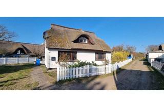 Haus kaufen in 18375 Born, Born auf dem Darß - Reetdachhaus und Ferienhaus in ruhiger verträumter Ortslage