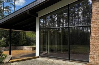 Villa kaufen in 29323 Wietze, Villa der Extraklasse zwischen Design und Natur mit Bunker