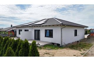 Doppelhaushälfte kaufen in 93142 Maxhütte-Haidhof, Schlüsselfertig & bezugsbereit - Neubau-Bungalow in Maxhütte-Haidhof