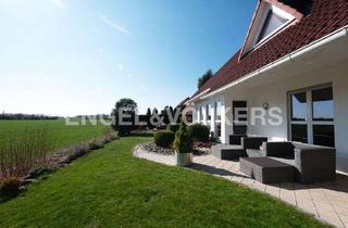 Einfamilienhaus kaufen in 97525 Schwebheim, Exklusives Einfamilienhaus mit Traumgarten und unverbaubarem Blick ins Grüne
