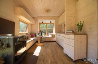 Haus kaufen in 97215 Uffenheim, Uffenheim - Autarkes Tiny House on Wheels - sprengt alle Vorstellungskraft!