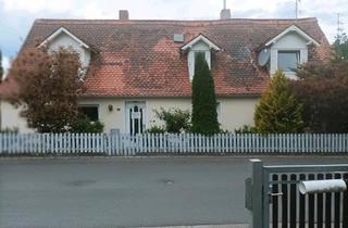 Einfamilienhaus kaufen in 91090 Effeltrich, Effeltrich - Bezahlbares Haus mit Nebengebäude