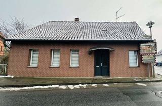 Anlageobjekt in 38458 Velpke, 2 Mehrfamilienhäuser auf großem Eigentumsgrundstück in Feldrandlage