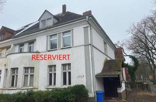Villa kaufen in Jungfernstieg 11, 18437 Stralsund, Sanierungsbedürftige interessante Immobilie in einer beliebten Wohnlage der Hansestadt Stralsund über Bieterverfahren zu verkaufen