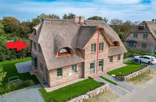 Doppelhaushälfte kaufen in Strunwoi, 25938 Borgsum, Doppelhaushälfte unter Reet - Neubau am Weg zum Strand mit genehmigter Ferienvermietbarkeit