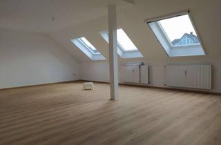 Wohnung mieten in 59065 Hamm, Attraktive 4-Zimmer-DG-Wohnung mit EBK in Hamm