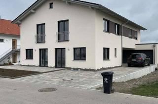 Haus mieten in Rabinystraße, 87724 Ottobeuren, Attraktives Haus mit vier Zimmern und EBK in Ottobeuren