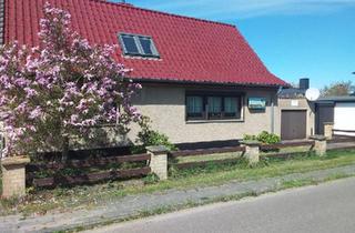 Doppelhaushälfte kaufen in 18311 Ribnitz-Damgarten, Ribnitz-Damgarten - Haus mit Nebengelass + Grundstück