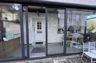 Wohnung kaufen in Meißelstraße 23, 45476 Styrum, Großzügige, modernisierte 4-Zimmer-Wohnung mit Wintergarten und Einbauküche in Mülheim
