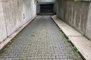 Garagen mieten in An Der Josefshöhe 17-19, 53117 Auerberg, FREIE STELLPLÄTZE IN TIEFGARAGE