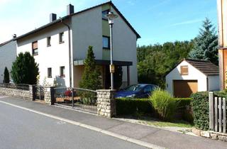 Einfamilienhaus kaufen in Von-Hatzfeld-Straße 47, 97990 Weikersheim, Hervorragendes Zweifamilienhaus mit freiem Blick ins Tal!