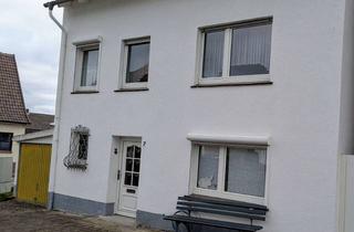 Haus mieten in Königstraße, 34414 Warburg, Günstiges, gepflegtes 4-Zimmer-Einfamilienhaus mit EBK in Warburg-Ossendorf