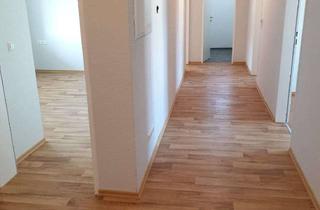 Wohnung mieten in 88471 Laupheim, 4-Zimmer-Wohnung mit Balkon in zentraler Lage von Laupheim