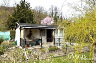 Haus kaufen in 16248 Liepe, Gartengrundstück mit Ferien-Bungalow am Ortsrand von Liepe in einer Gartensiedlung am Kanal
