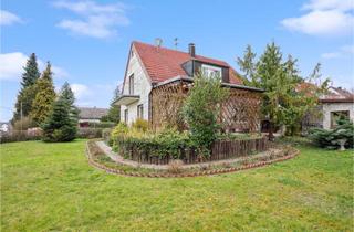 Einfamilienhaus kaufen in Finkenweg, 89346 Bibertal, Raum für Ihre Ideen – Zweifamilienhaus in Bühl mit großem Potenzial und viel Platz!
