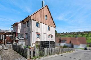 Mehrfamilienhaus kaufen in Bömbachweg, 72227 Egenhausen, Großzügiges Mehrfamilienhaus mit PV-Anlage in ruhiger Lage von Egenhausen