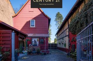 Haus kaufen in Lindenstraße, 63546 Hammersbach, Leben, Lachen, Landluft – Großzügiges Anwesen für kleine und große Träume!