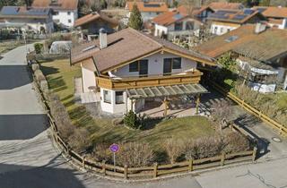 Einfamilienhaus kaufen in Holzrothweg, 83083 Riedering, Geräumiges Einfamilienhaus mit Bergblick und großem Garten in ruhiger Lage
