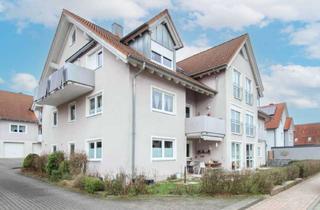 Wohnung kaufen in Raiffeisenstraße 38, 97292 Uettingen, Sofort wohlfühlen: 4-Zi.-Etagenwohnung in ruhiger Lage in Uettingen