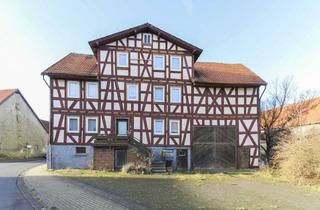 Haus kaufen in Breidenbacher Straße, 36325 Feldatal, Charmantes Fachwerkhaus inkl. Scheune mit eigenem Garten im Zentrum von Windhausen