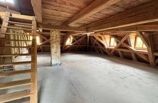 Wohnung mieten in 92358 Seubersdorf, Außergewöhnliche Galeriewohnung im denkmalgeschützten Pfarrhaus - Gewerbe optional!