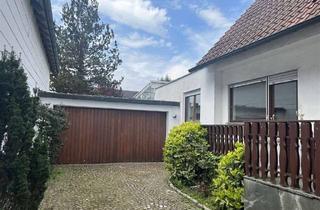 Einfamilienhaus kaufen in 76776 Neuburg, Neuburg am Rhein - Viel Raum für Ideen - Freistehendes Einfamilienhaus mit Potenzial, Indoorpool & Gartenidylle