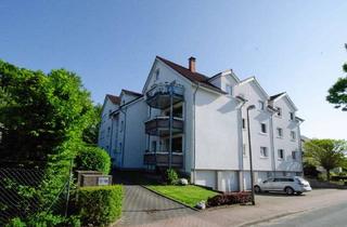 Wohnung kaufen in 45527 Hattingen, Solide Wertanlage – Gepflegte Eigentumswohnung mit Balkon und Gartenmitnutzung in Holthausen
