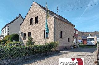 Haus kaufen in 56459 Rothenbach, Gepflegtes Wohnhaus mit Wintergarten, Garage und schönem Grundstück