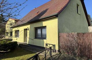 Bauernhaus kaufen in 17159 Dargun, RESERVIERT - Bauernhaus mit großem Stall und viel Land am Stadtrand