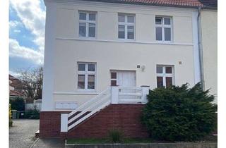 Wohnung kaufen in 18273 Güstrow, Renditeobjekt- chice Dachgeschossmaisonette