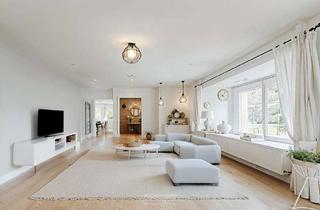 Einfamilienhaus kaufen in 93128 Regenstauf, Großzügiges, freistehendes Einfamilienhaus auf über 1.048 m² Grundstück in ruhiger Lage