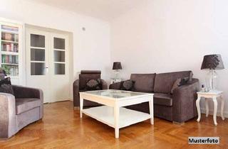 Wohnung kaufen in Marktstraße XX, 99894 Friedrichroda, 3-Zimmer-Wohnung + in gutem Gesamtzustand +