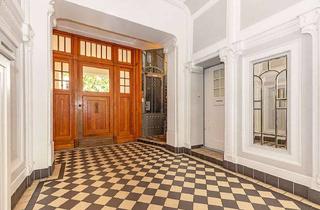 Wohnung kaufen in Droysenstraße, 10629 Charlottenburg, Exklusive Altbauwohnung 235 m² mit individuellem Charme & Charakter Charlottenburg / Lehniner Platz