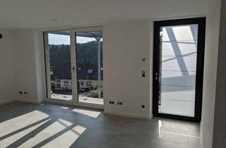 Wohnung mieten in 75236 Kämpfelbach, Freundliche, sanierte 3-Zimmer-EG-Wohnung mit gehobener Innenausstattung mit Terrasse in Kämpfelbach