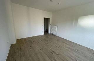 Wohnung mieten in Hafenstraße 21, 27568 Lehe, Schön geschnittene 3-Zimmer-Wohnung mit Balkon: renoviert in Bremerhaven-Lehe!
