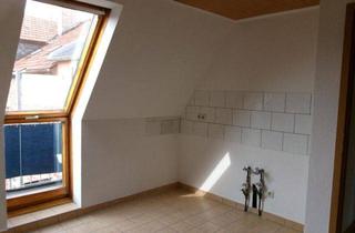 Wohnung mieten in Bahnhofstr. 31, 08209 Auerbach, Auerbach: 2 helle Zimmer, Balkon, Tageslichtbad m. Dusche