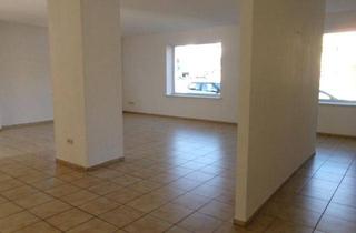 Wohnung mieten in Hauptstr. 11, 08236 Ellefeld, Ellefeld: fast ebenerdig, 2 Zi., Dusche/BW, großzügig und hell