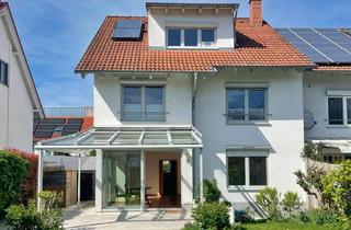 Doppelhaushälfte kaufen in Zum Wörth 32, 69190 Walldorf, *RESERVIERT* Walldorf-Ost: Schöne Doppelhaushälfte mit Garten, Stellplätzen und Effizienz B