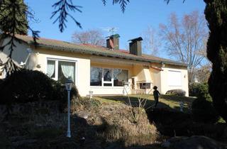 Haus kaufen in 71111 Waldenbuch, Luxuriöser Bungalow mit Terrasse und großem Garten