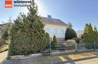 Haus kaufen in 38527 Meine, Auf einem schönen großen Eckgrundstück steht dieses sanierunsbedürftige 2-Familienhaus mit 2 Garagen