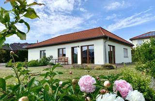 Haus mieten in Adalbert-Geheeb-Straße 10, 36419 Geisa, Preiswertes 3-Raum-Einfamilienhaus in ruhiger Lage mit wunderschönen Blick