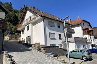 Anlageobjekt in 67466 Lambrecht, Sichere und solide Kapitalanlage ! Vierfamilienhaus in Lambrecht, Top modernisiert.