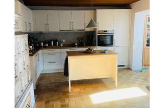 Wohnung mieten in Haidlinger Weg 19a, 85567 Grafing, Stilvolle 4,5-Raum-Maisonette-Wohnung mit geh. Innenausstattung mit Balkon und EBK