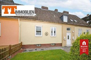 Reihenhaus kaufen in 26388 Fedderwardergroden, TT bietet an: Tradition trifft Raum Reihenhaus mit Garten auf zwei Etagen voller Möglichkeit