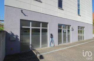 Gewerbeimmobilie mieten in 97228 Rottendorf, Vielseitige Gewerbefläche mit Potenzial für Verkauf, Showroom, Lager oder Studio.