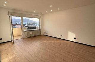 Wohnung mieten in Am Knappengraben, 67433 Neustadt, Modern & mit Aussicht - kernsanierte 3-Zimmer-Wohnung in Neustadt